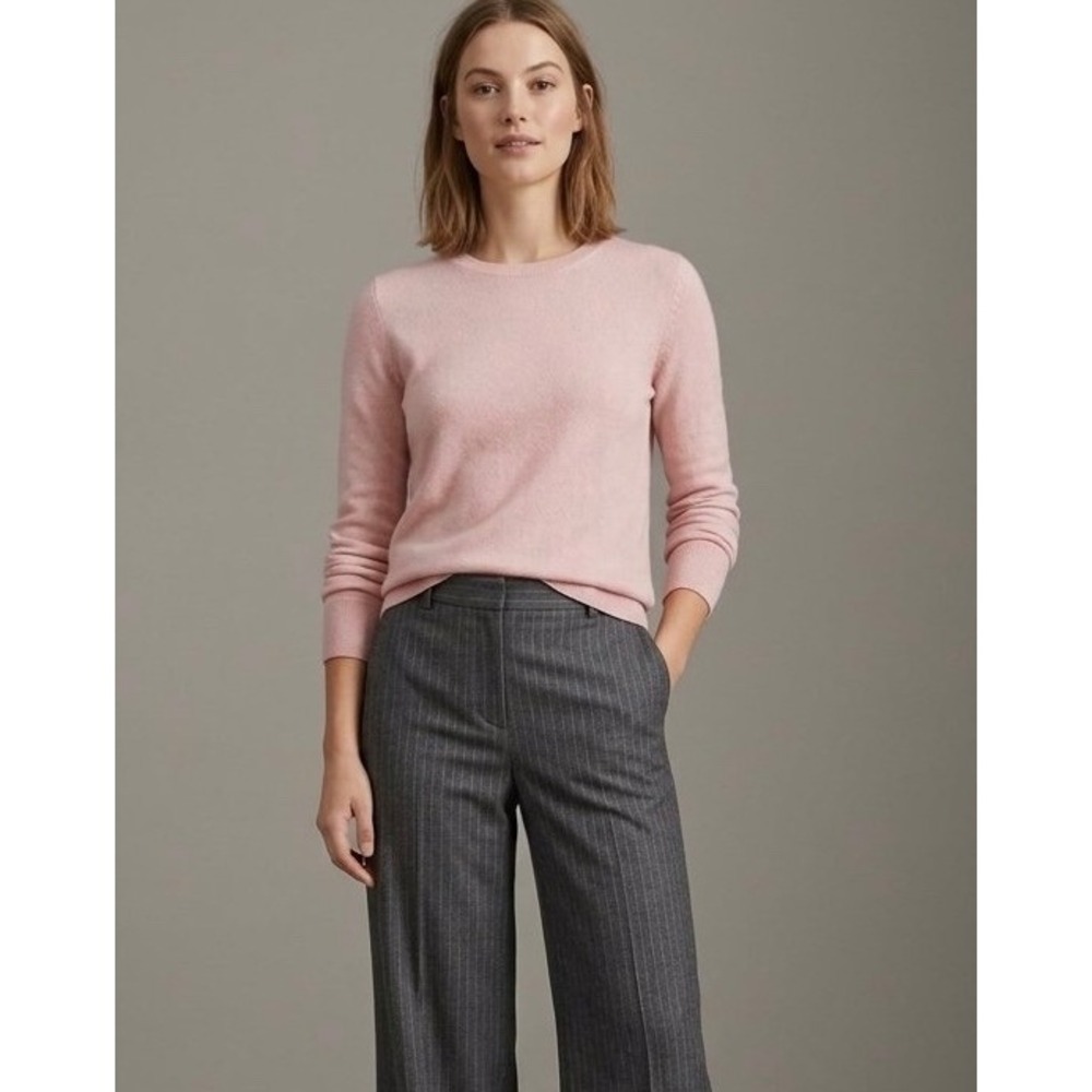 Everlane Small Pink 100% Cashmere Crew Neck Sweater Minimalist Quiet Luxury